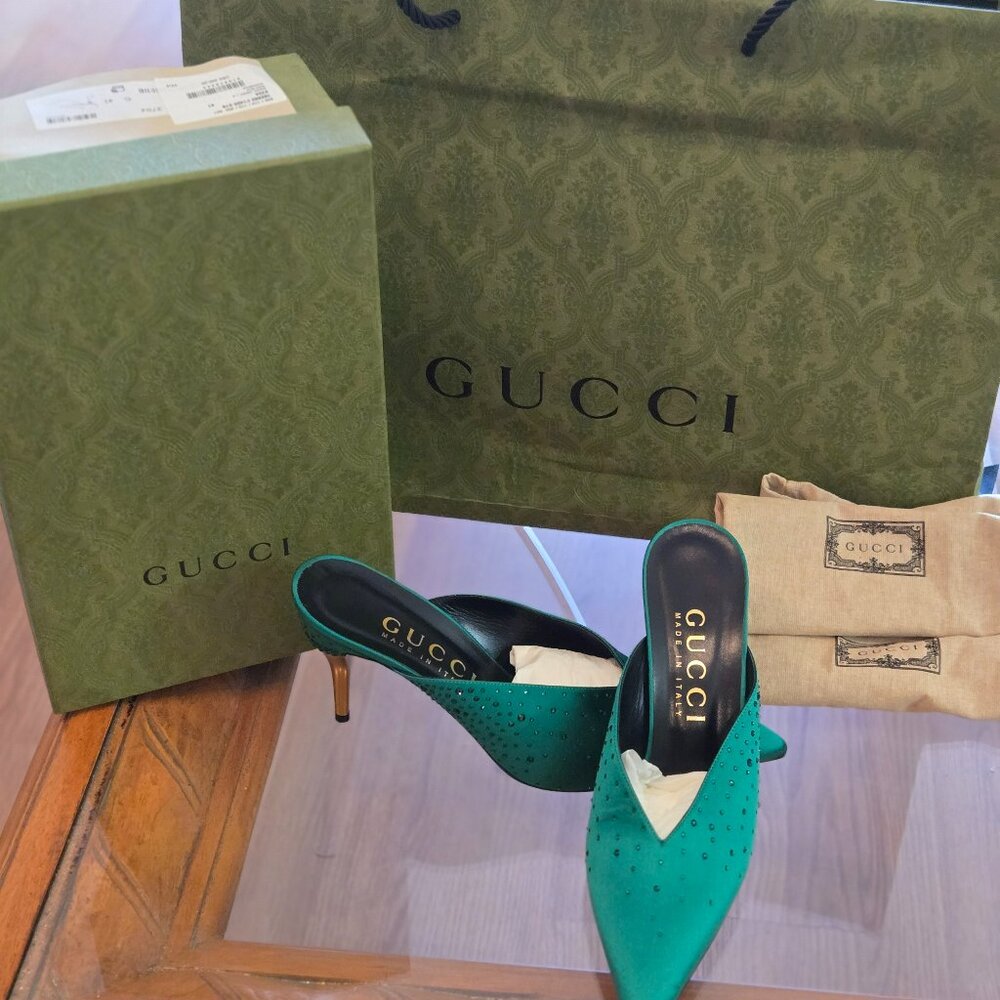 Brand New Never worn Gucci mules